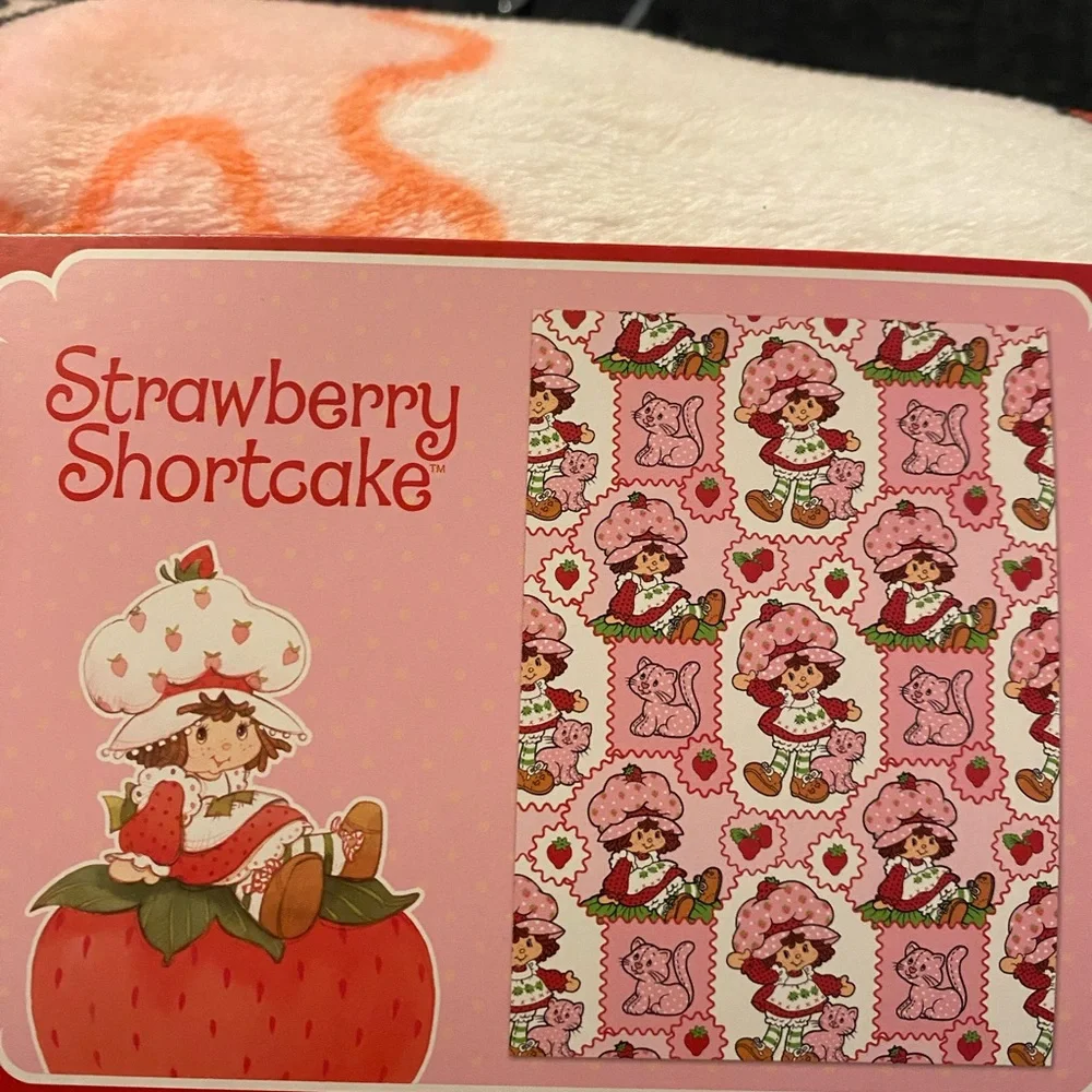 Strawberry Shortcake Plush Oversized Throw Blanket 🍓